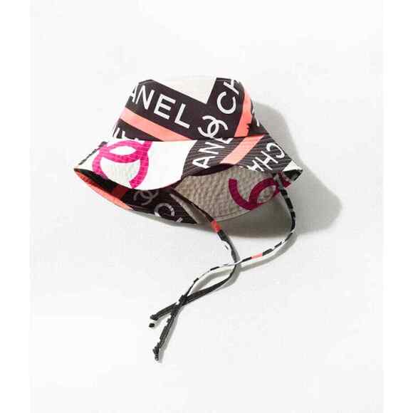 Chanel 22S Black White Pink Beige Fabric CC Logo Sun Cloche Bucket Hat Medium M main image 7